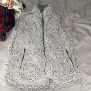 Furry Vest $12 🥶